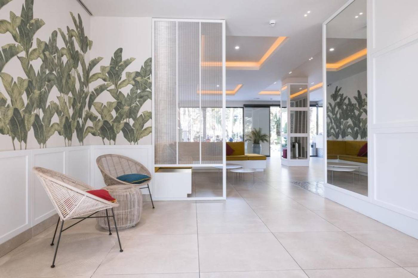 Cye-Salou-Apartments-Lobby-21