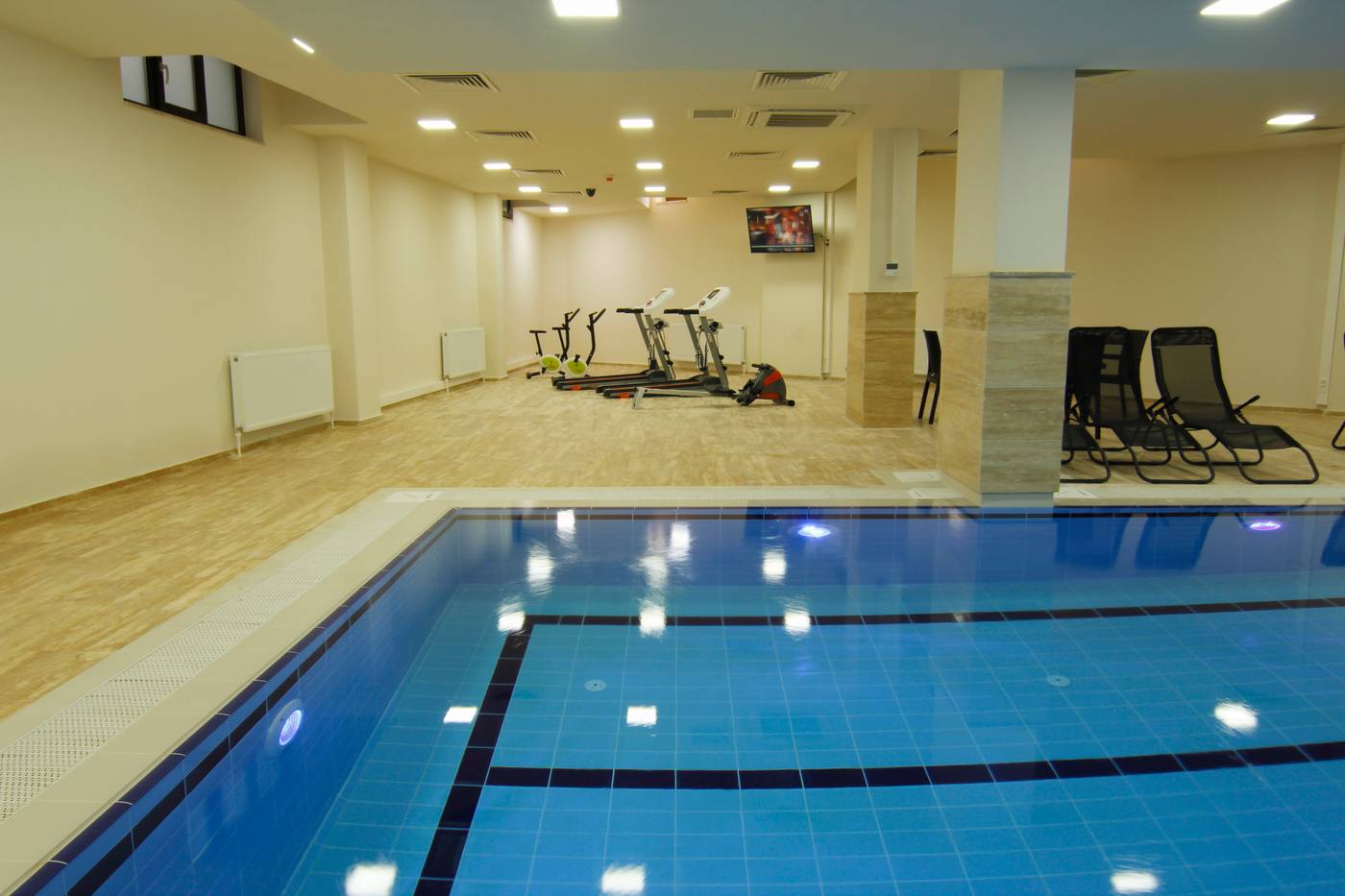 Zin-D-Home-Cekmekoy-Pool-17