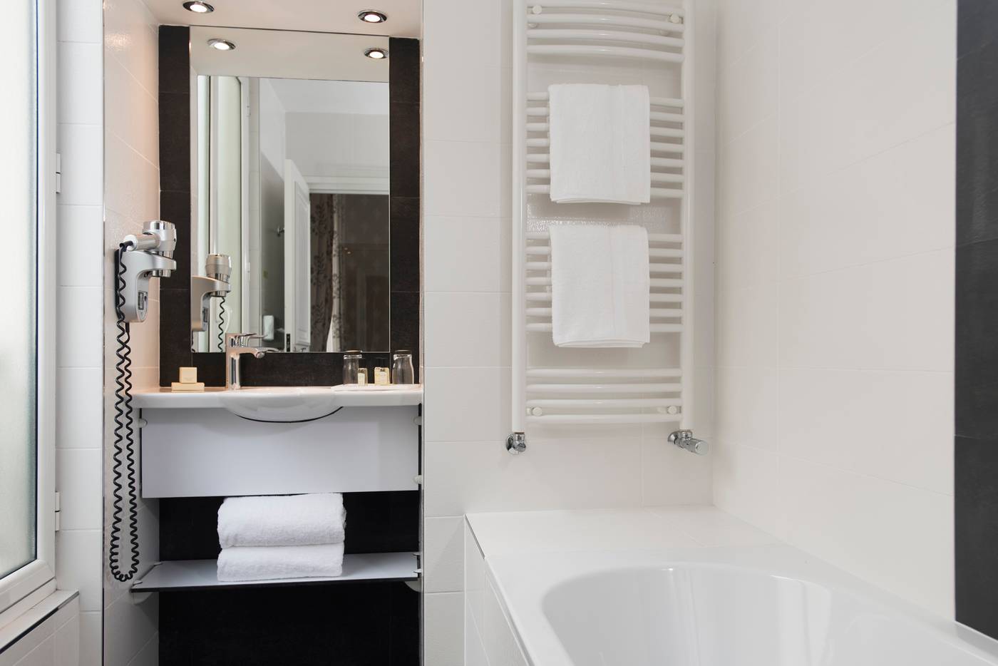 Hotel-Saint-Petersbourg-Opera---Spa-Room-51