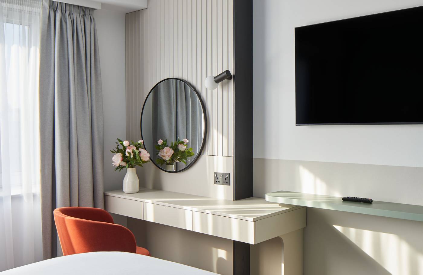 Leonardo-Hotel-Dublin-Parnell-Street---Jurys-Inn-Room-5