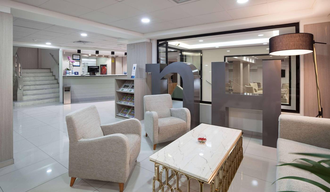 NH-Las-Palmas-Playa-las-Canteras-Lobby-25