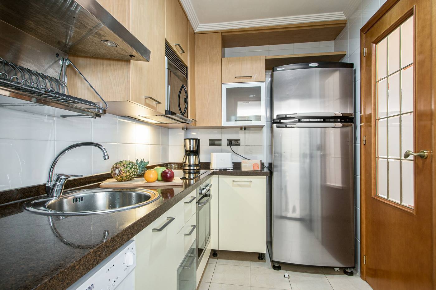 Pierre---Vacances-Altea-Beach-Room-8