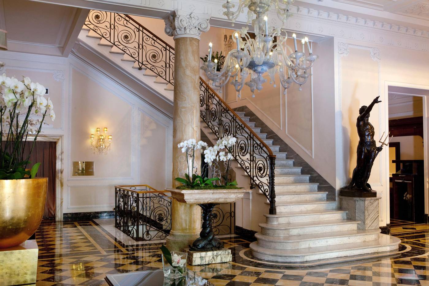 Baglioni-Hotel-Regina-Lobby-14