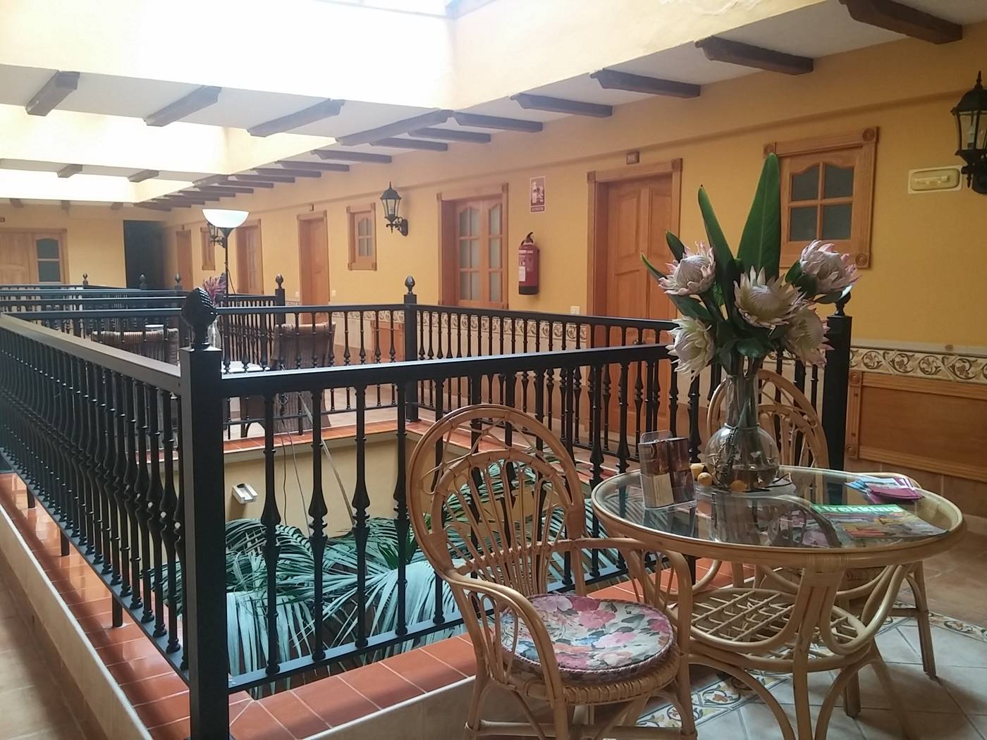 Estrella-Del-Norte-Lobby-36