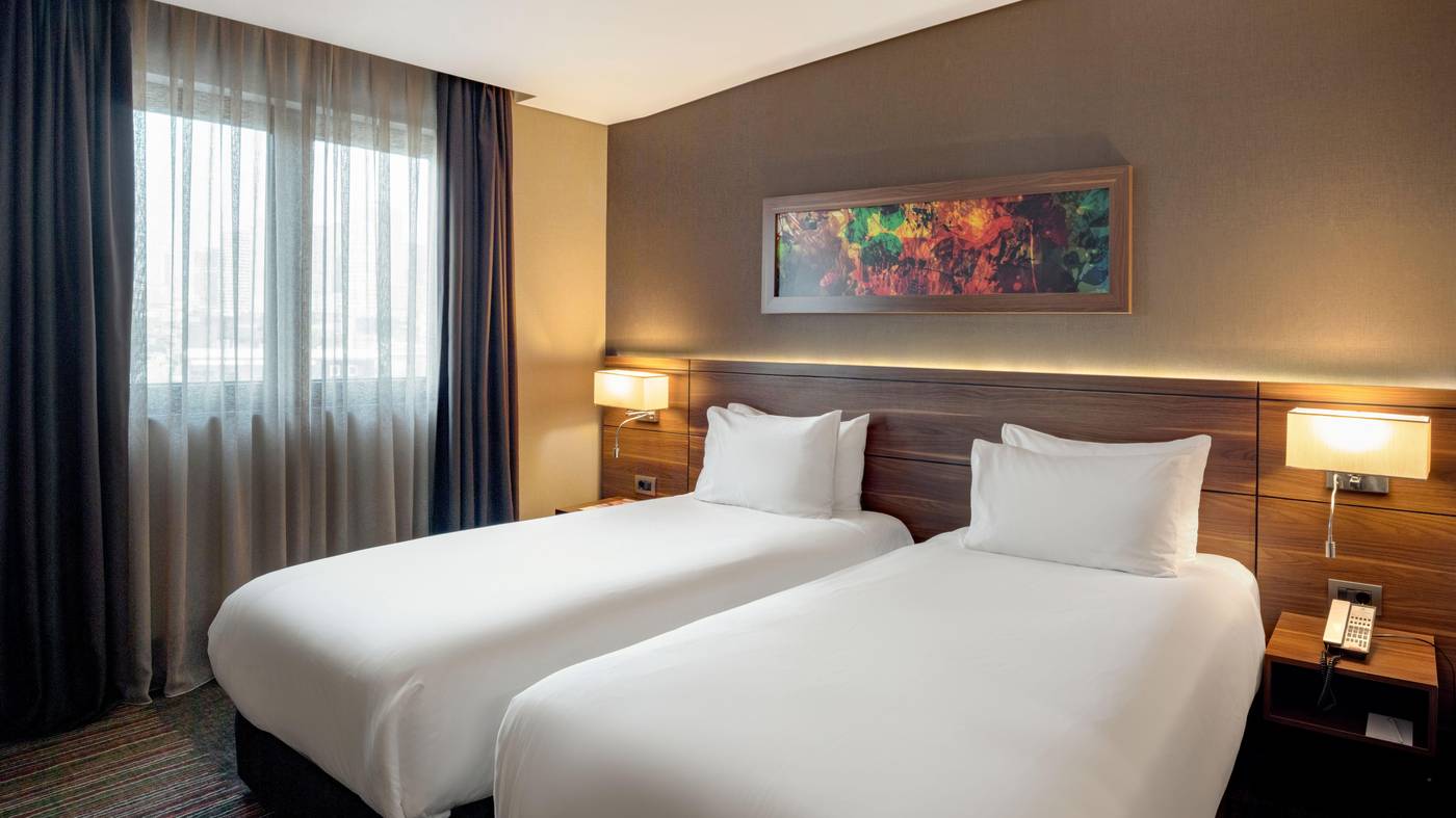 Holiday-Inn-Istanbul-Kadikoy-Room-34
