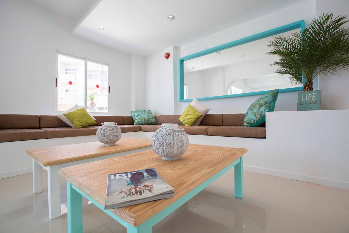 The-Beach-Star-Ibiza-Lobby-63