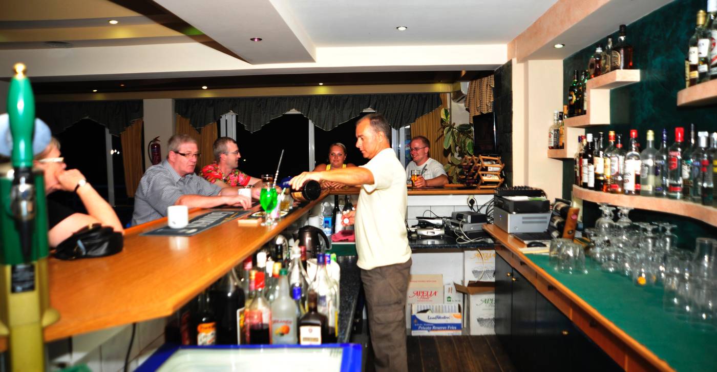 Athinoula-Bar-50