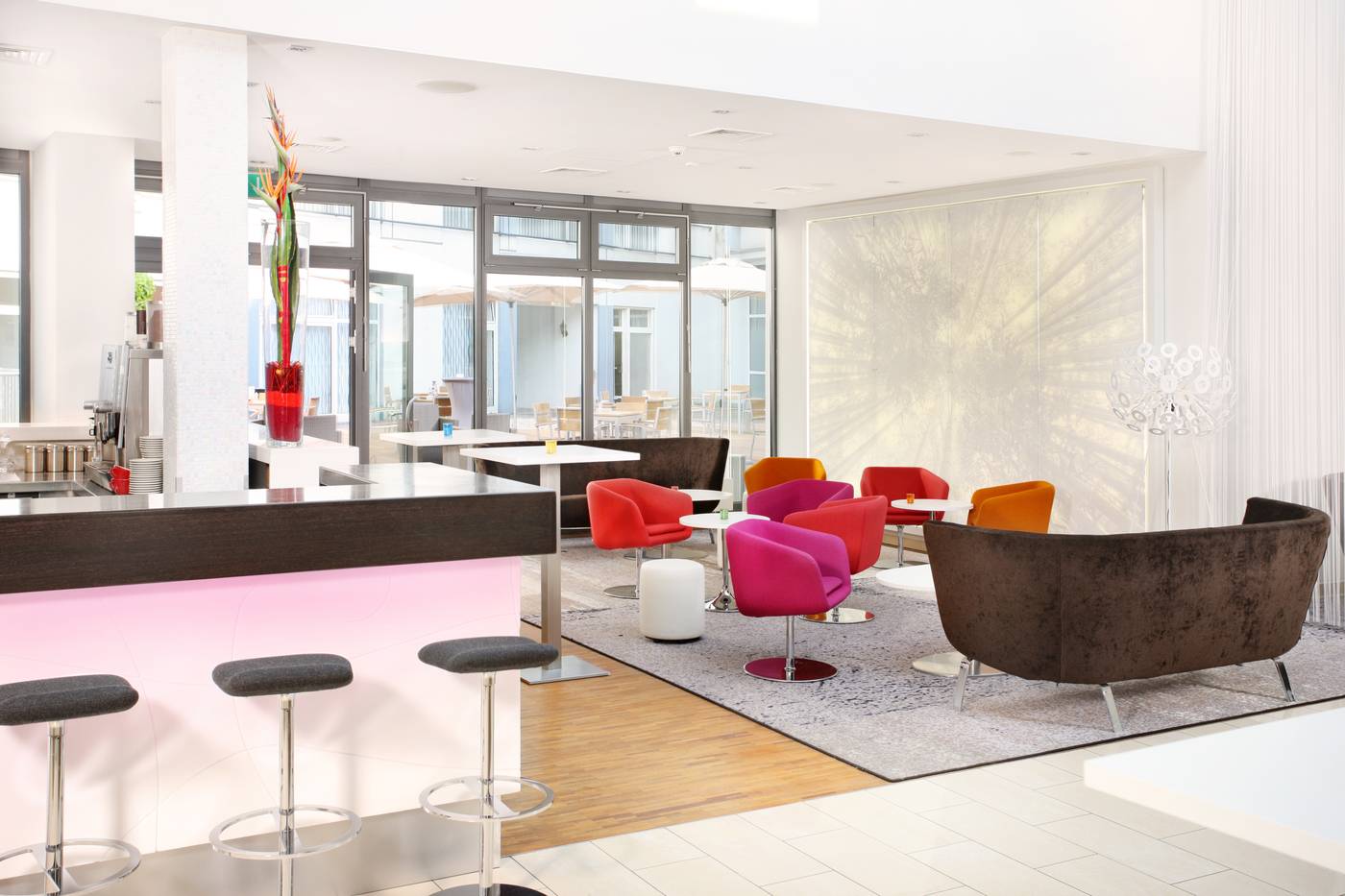 Hotel-Berlin--Berlin-Bar-6