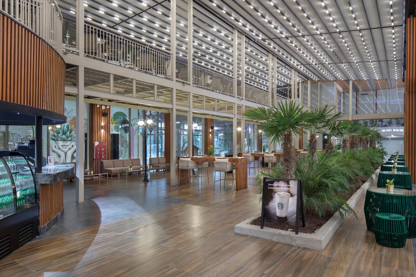 Nirvana-Cosmopolitan-Bar-47