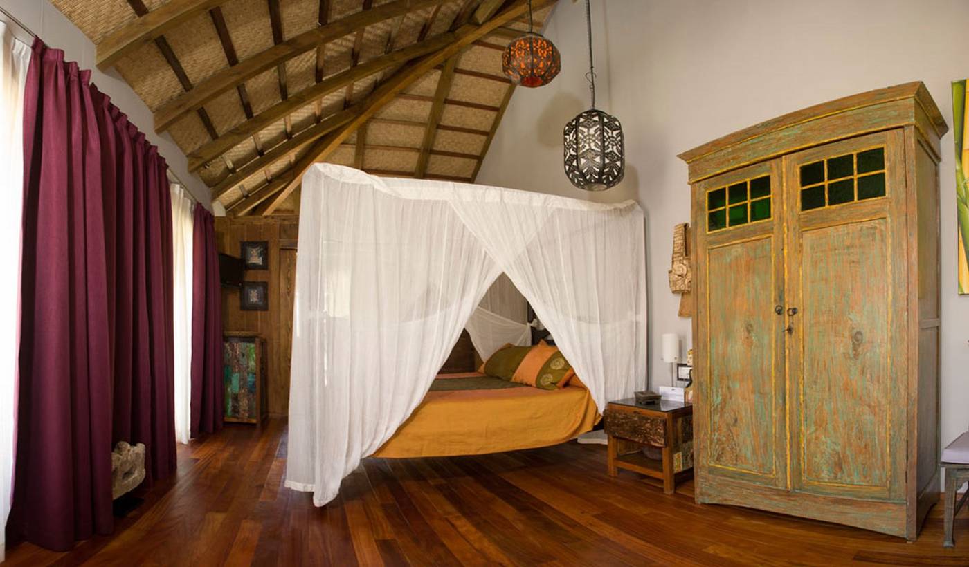 Hotel-100--Fun-Room-25