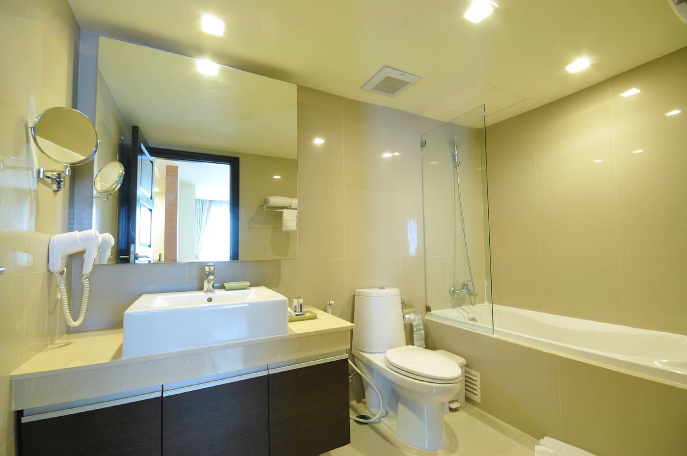 Aspen-Suites-Sukhumvit-2-Room-44