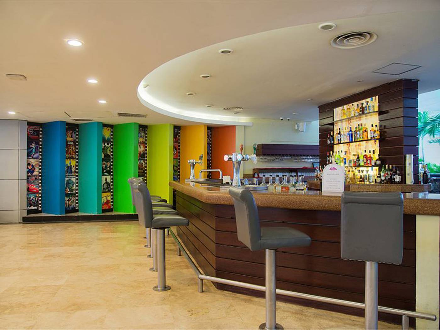 Crown-Paradise-Club-Cancun-Bar-48