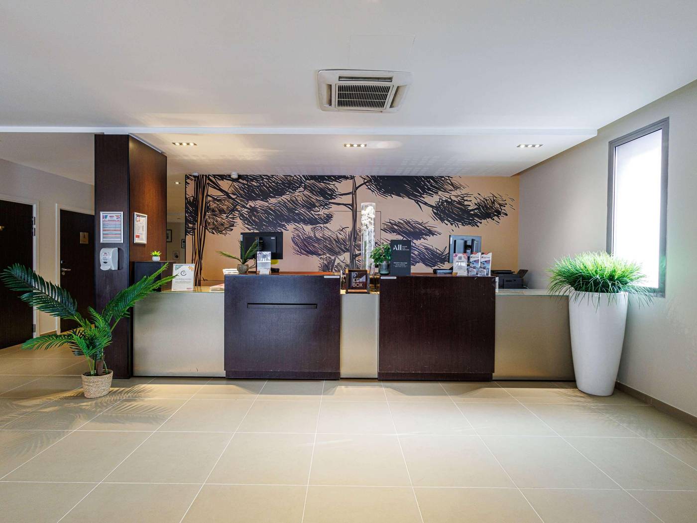 Hipark-Design-Suites-Nice-General-view-45