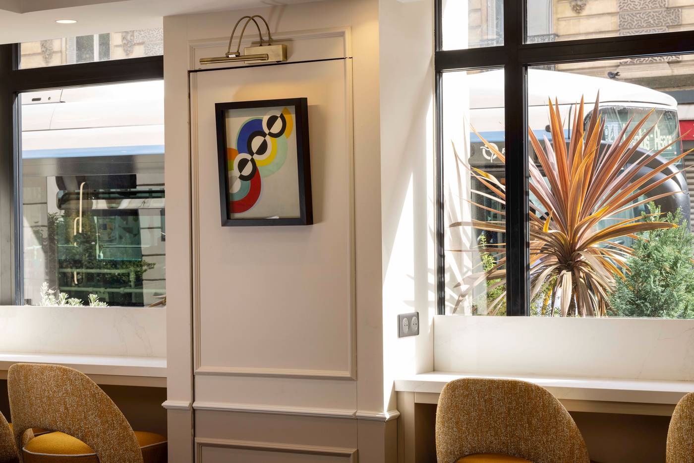 Park-Lane-Paris-Lobby-8