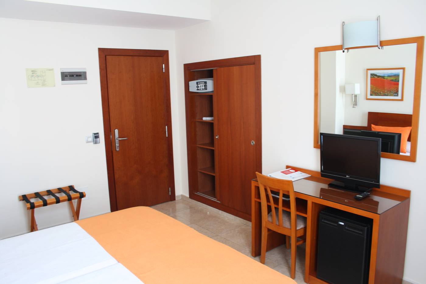 Pujol-Room-7
