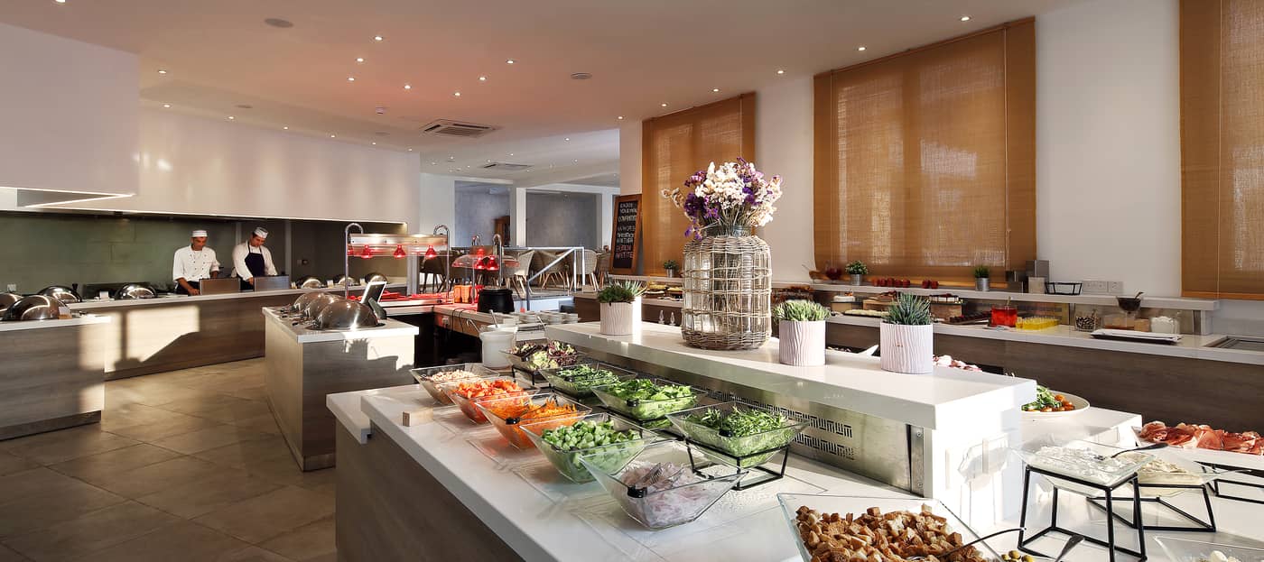 Louis-St-Elias-Resort---Waterpark-Restaurant-60