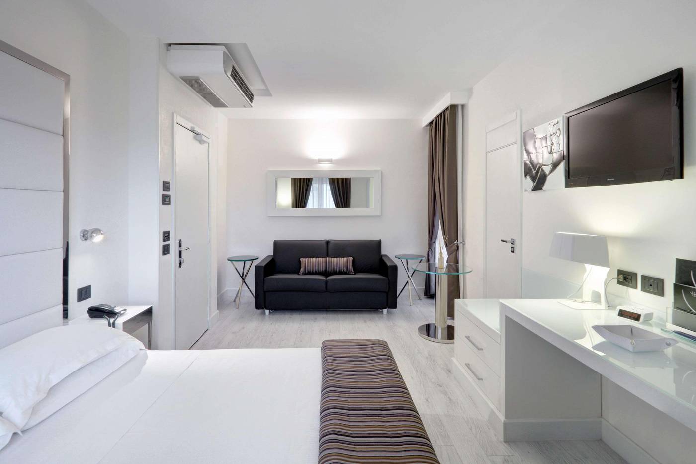 Lhp-River-Boutique-Hotel---Spa-Room-18