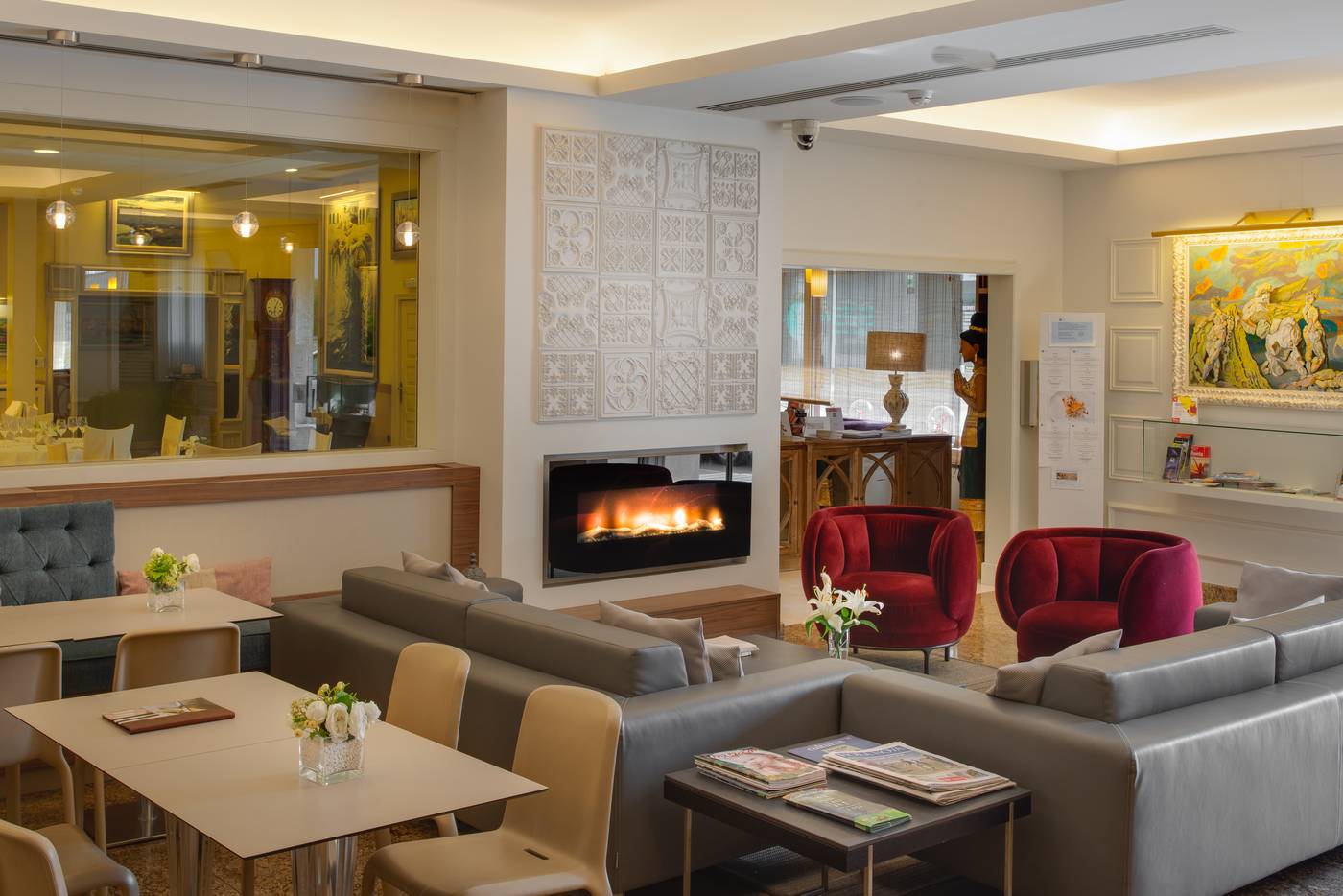 Pirineos-Pelegri-Lobby-30