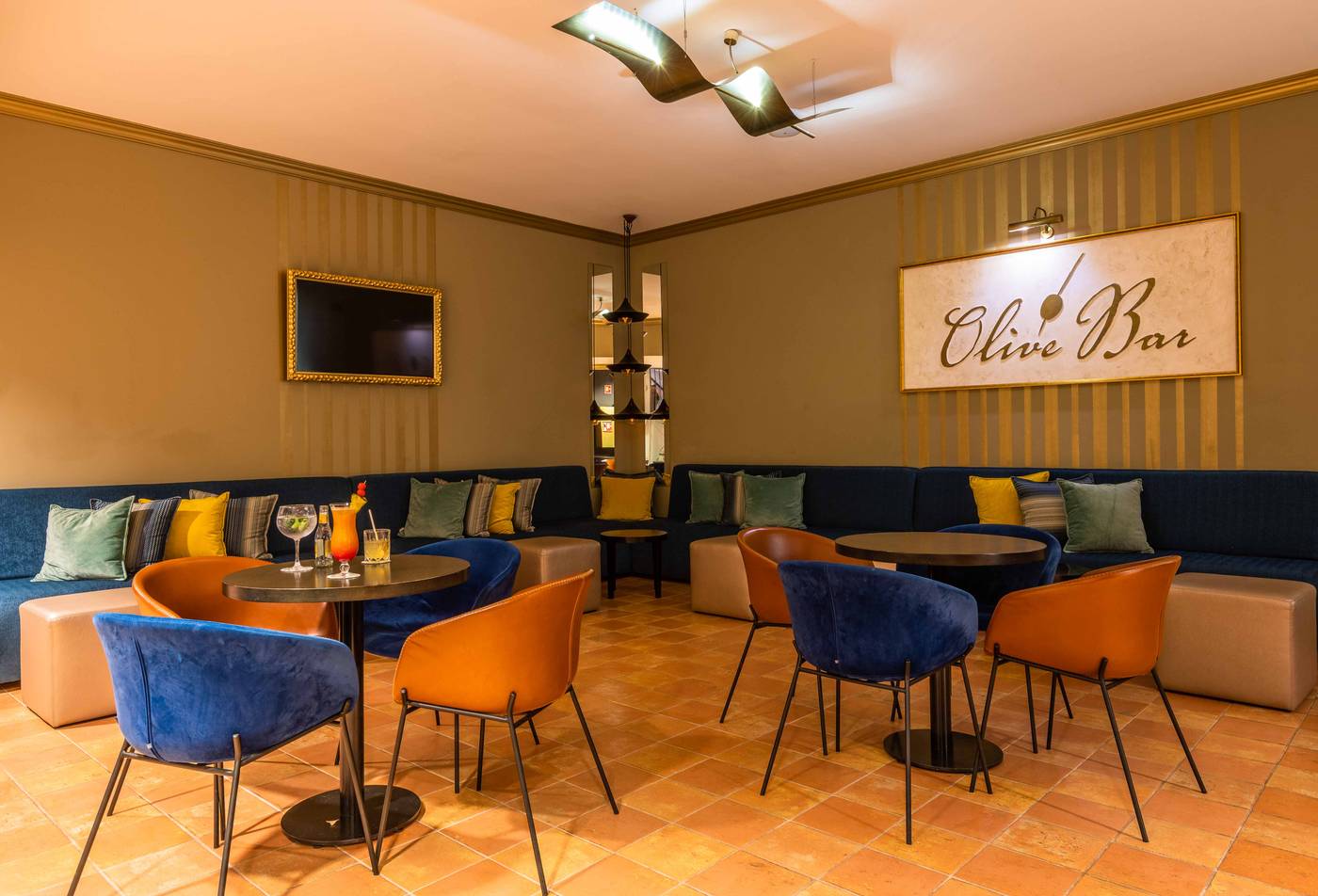 Vale-D-Oliveiras-Quinta-Resort-And-Spa-Bar-61