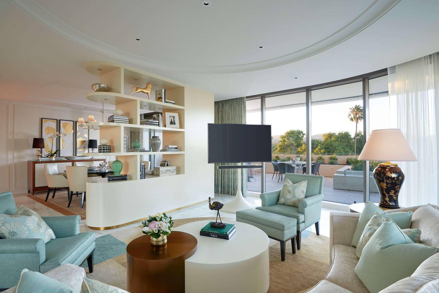 Waldorf-Astoria-Beverly-Hills--CA-Room-21