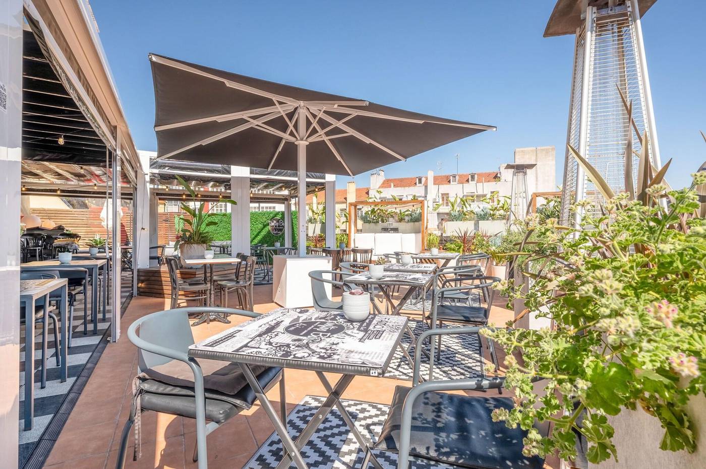 The-Art-Inn-Lisbon-Terrace-55