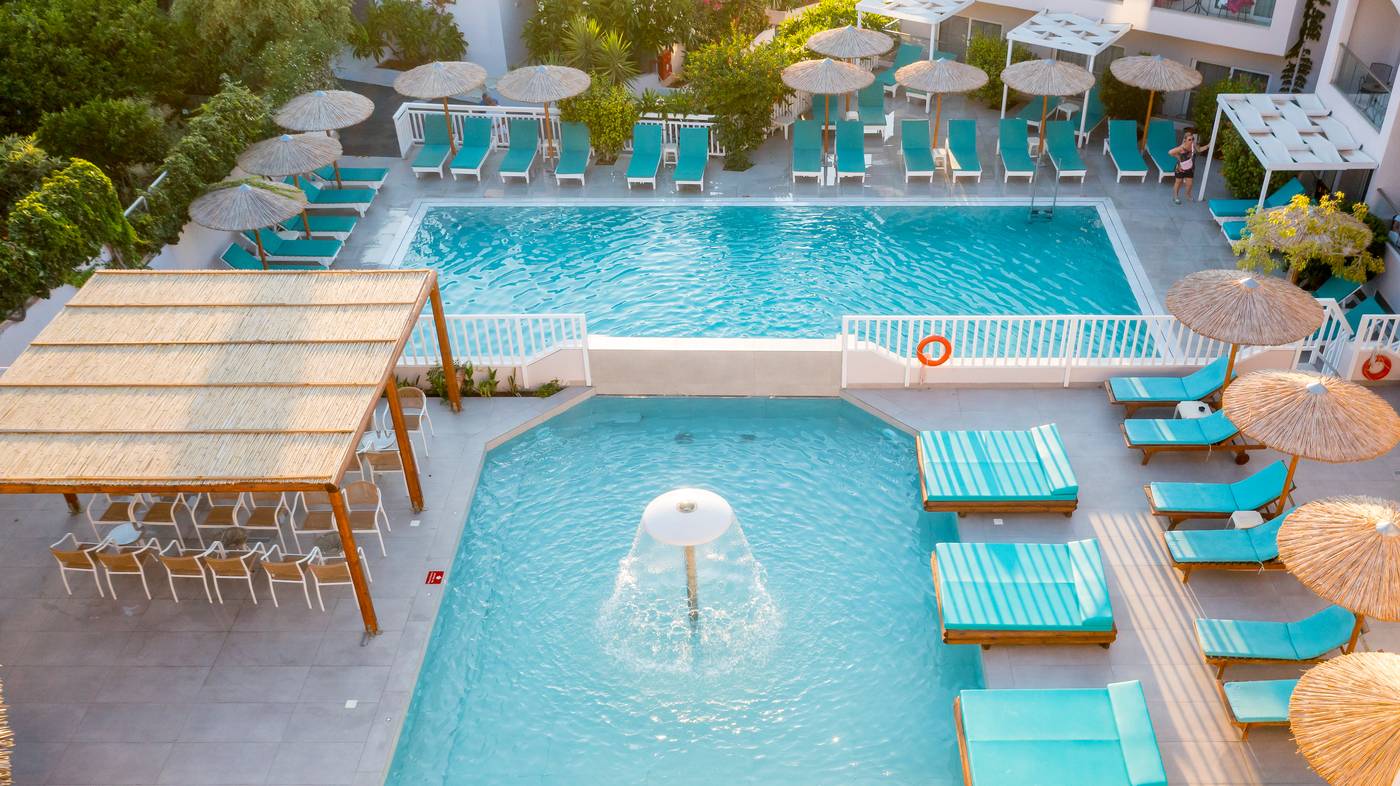 Katrin-Hotel-and-Bungalows-Pool-4