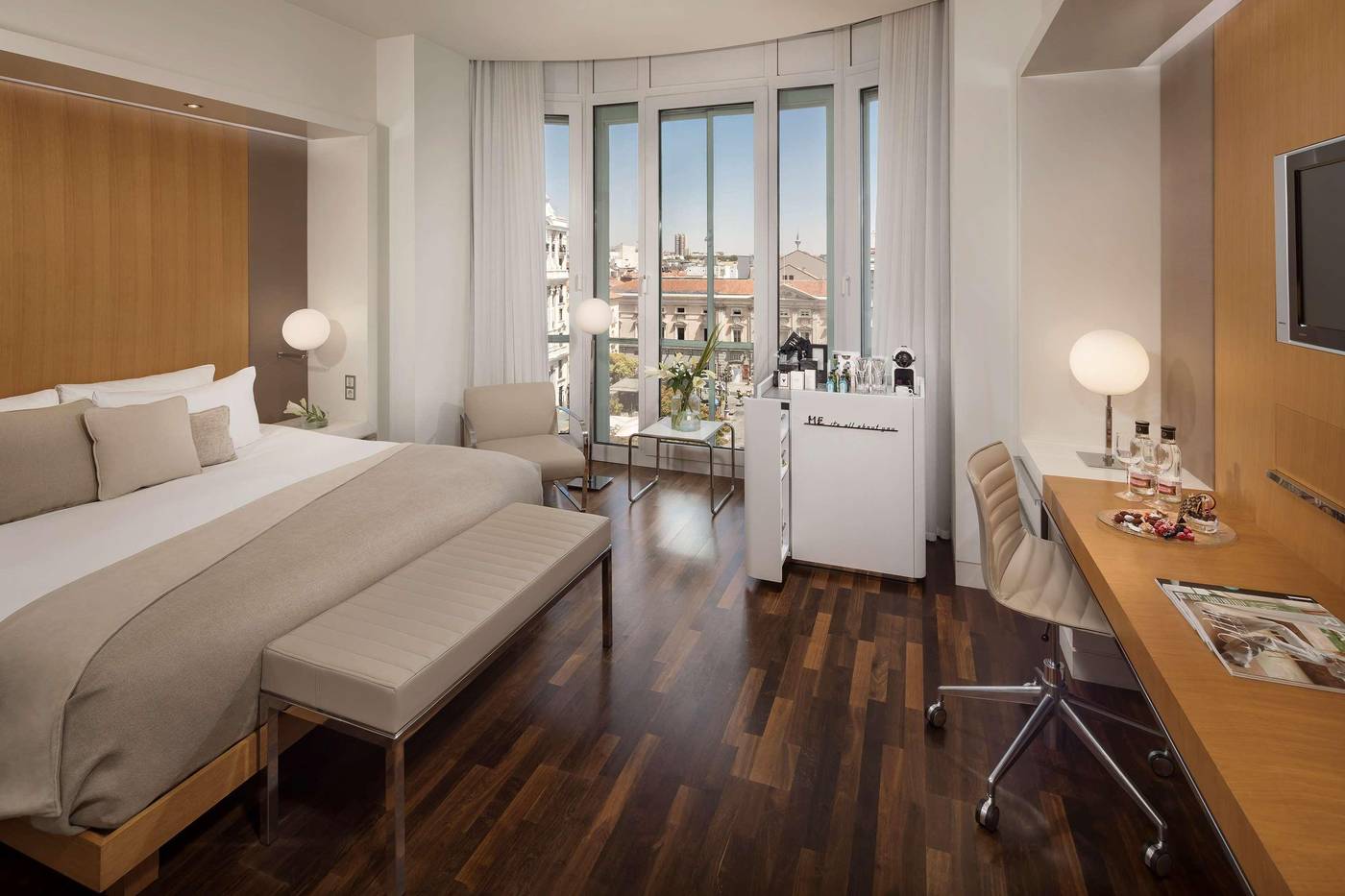 ME-Madrid-Reina-Victoria-Room-31