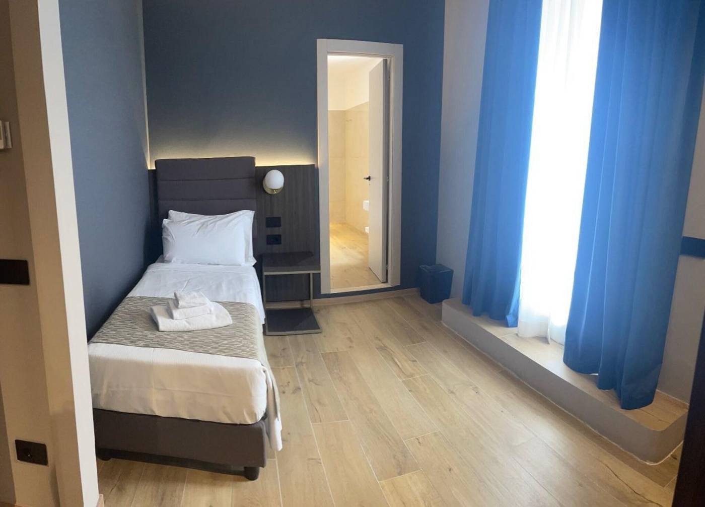 Hotel-San-Remo-Room-35