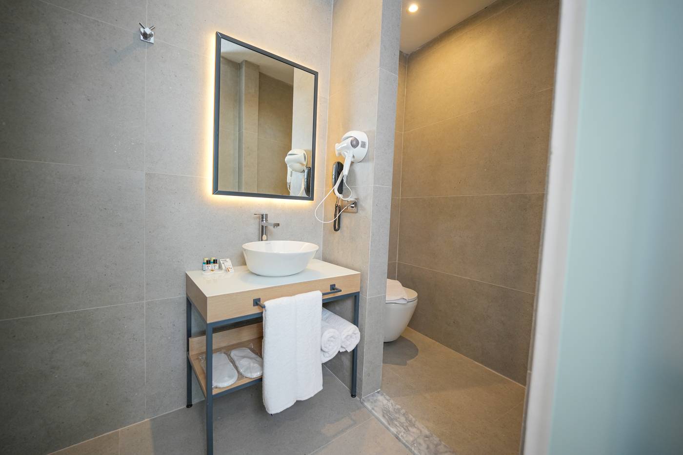 Aylin Hotel