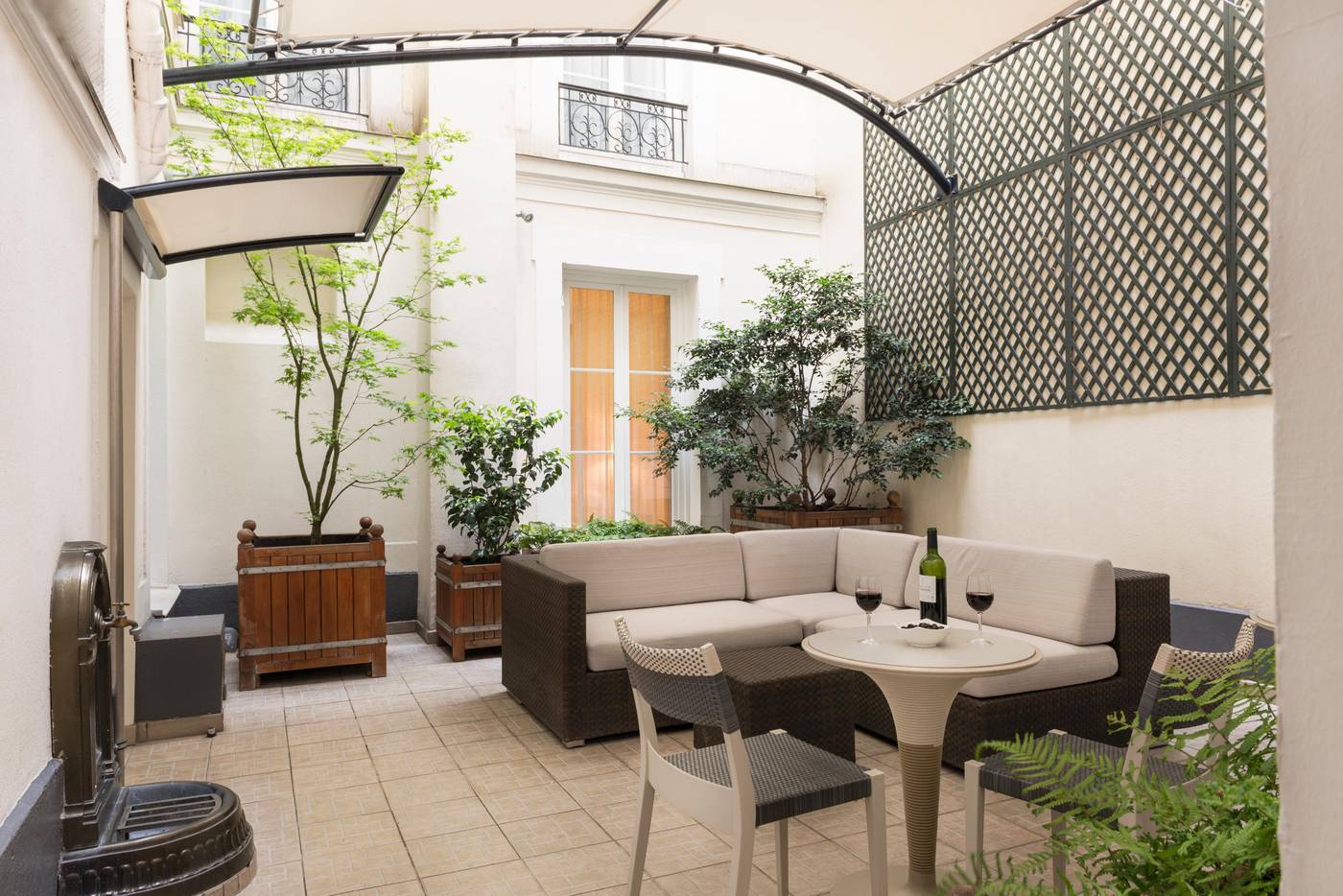 Magda-Champs-Elysees-Terrace-38