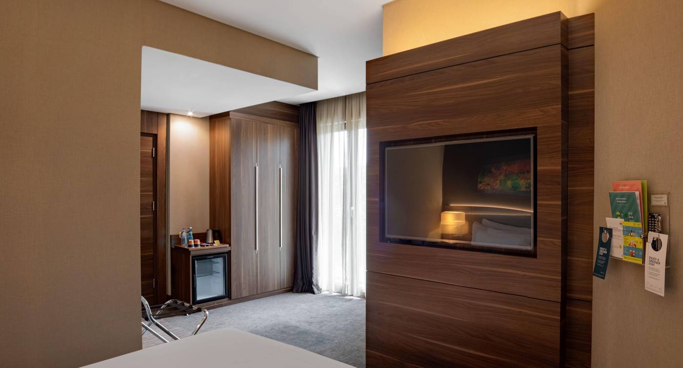 Holiday-Inn-Istanbul-Kadikoy-Room-37