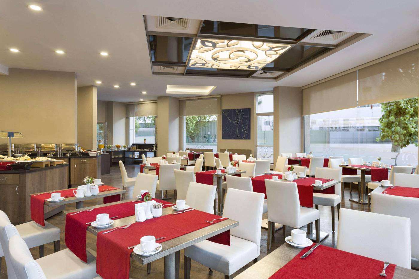Ramada-Plaza-Izmir-Restaurant-53