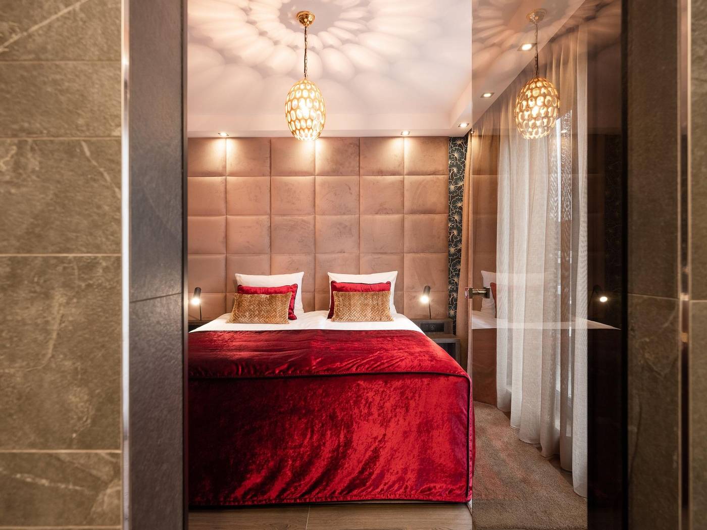 Art-Suites-Hotel-Room-43