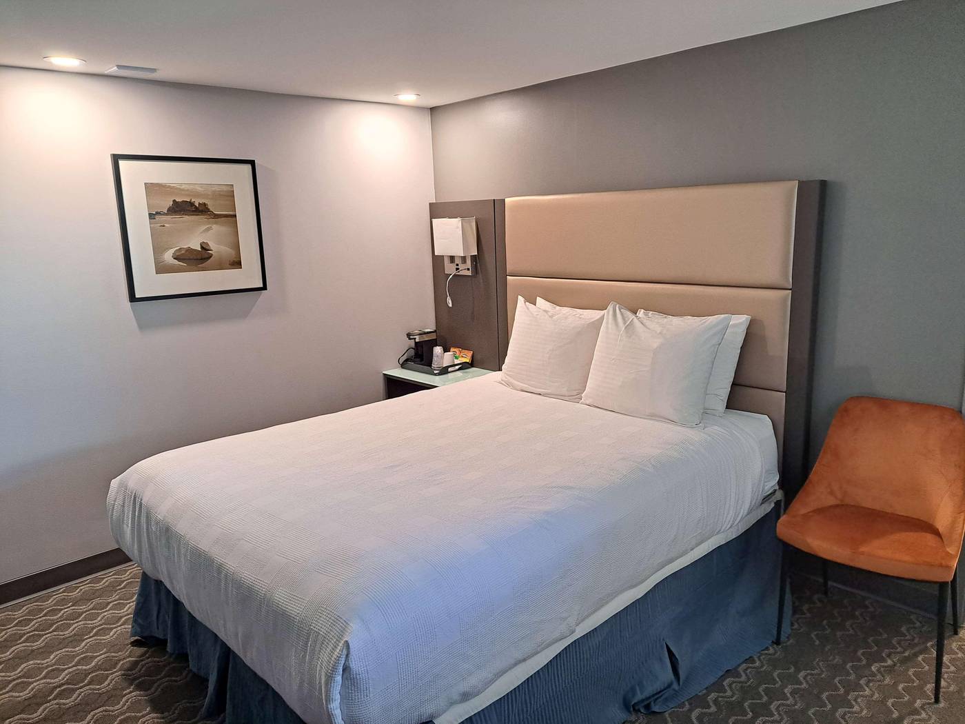 Best-Western-Plus-Vancouver-Airport-Hotel-Room-23