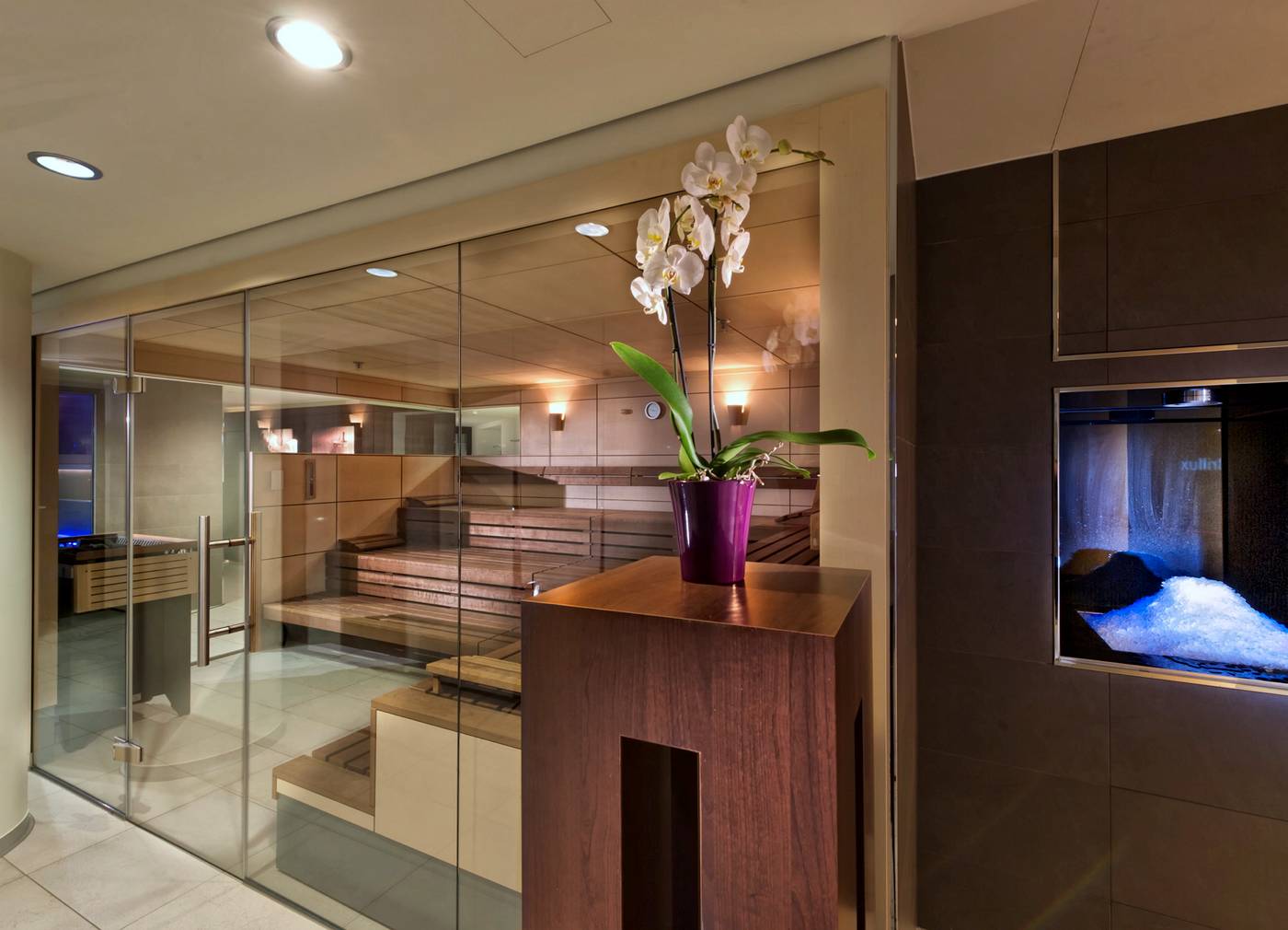 Estrel-Hotel-Berlin-Sports-and-Entertainment-54