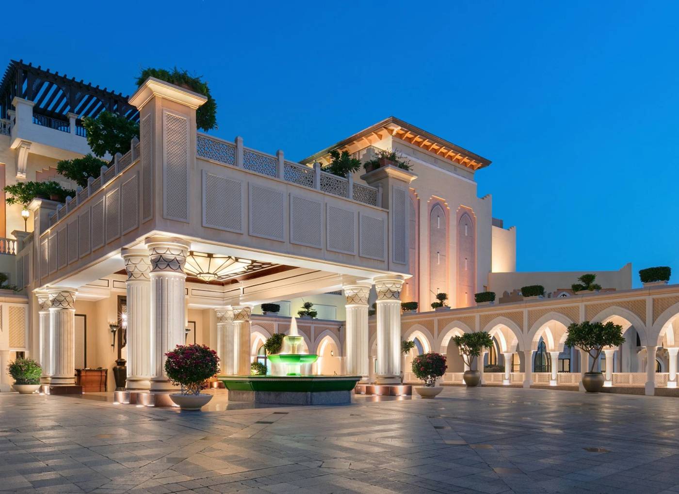 Shangri-La Hotel, Qaryat Al Beri 12