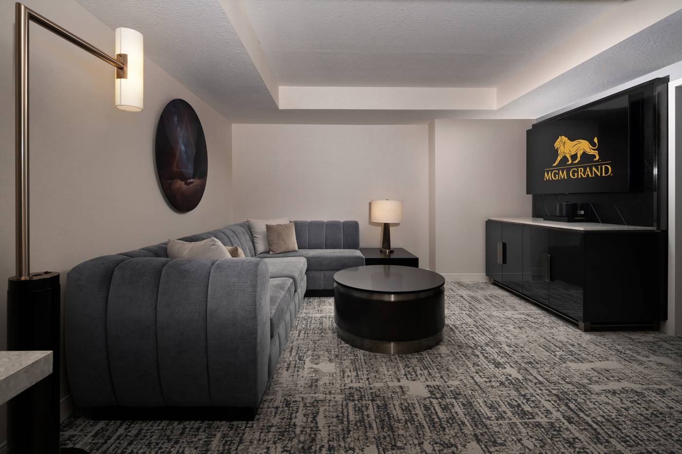 MGM-Grand-Hotel---Casino-Room-7