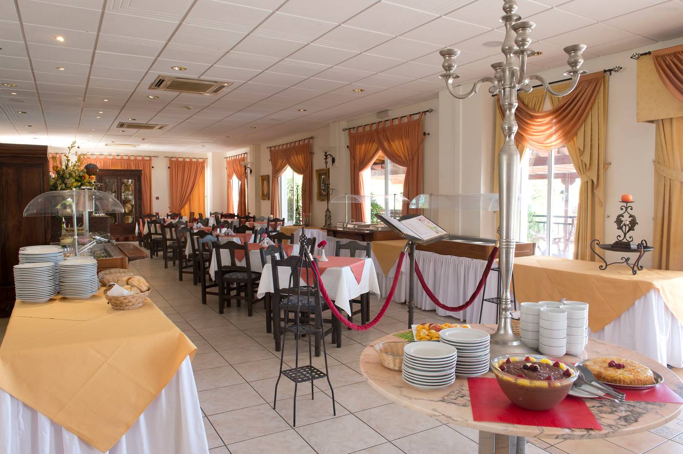 Akamanthea-Holiday-Village-Restaurant-49