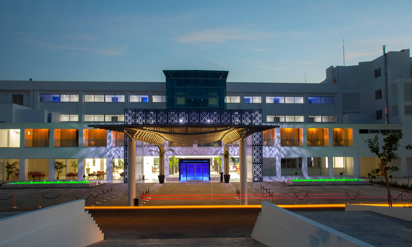 King Evelthon Beach Hotel and Resort