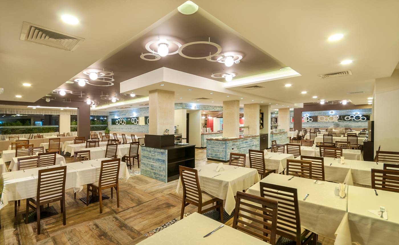 Lion-Sunny-Beach-Restaurant-22
