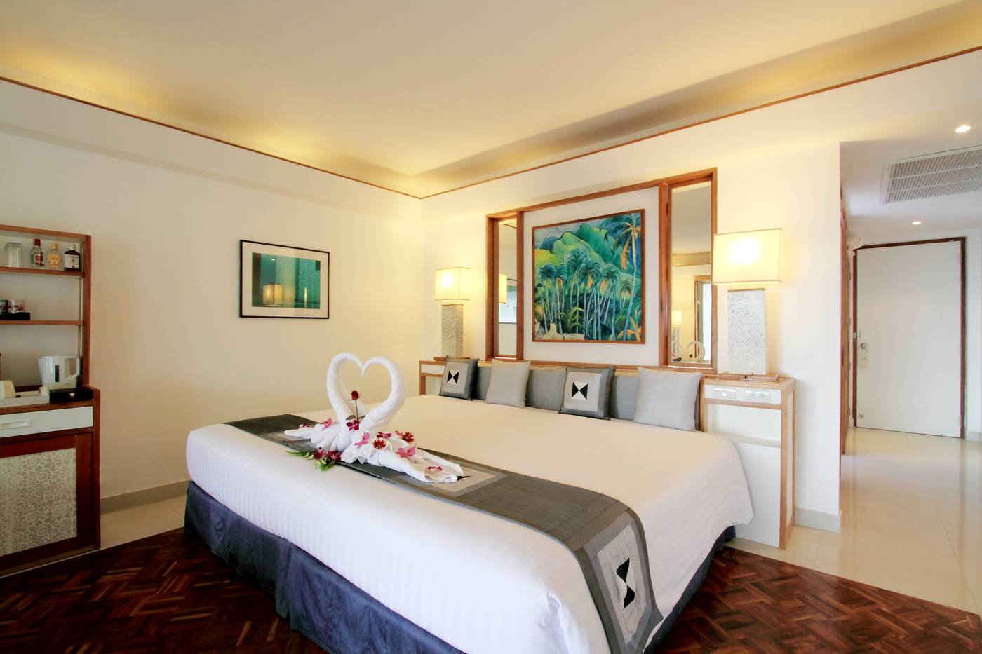 Mom-Tri-S-Villa-Royale-Room-24