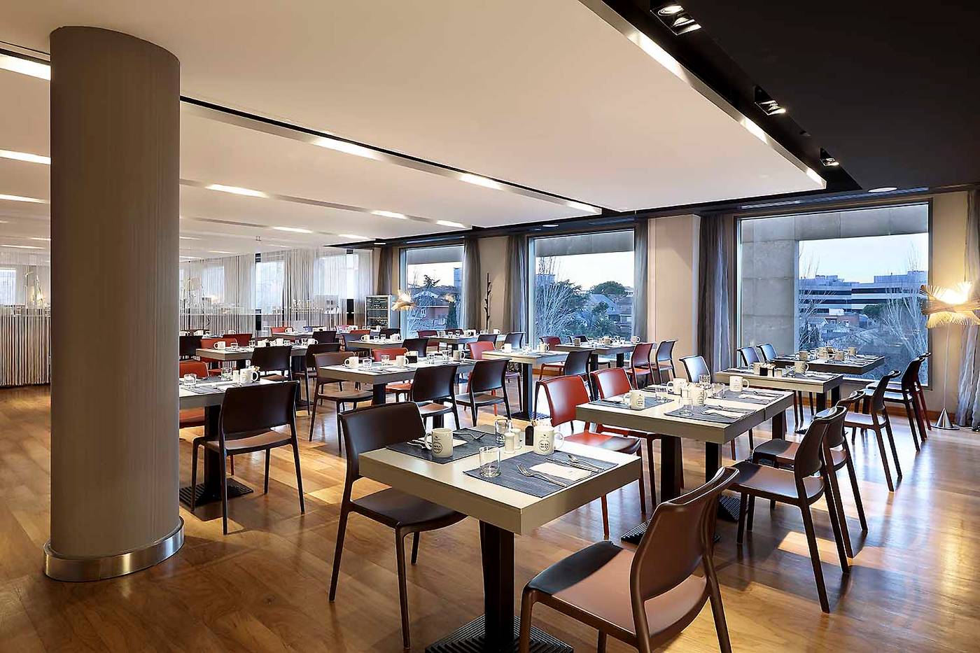 Rafaelhoteles-Madrid-Norte-Restaurant-30