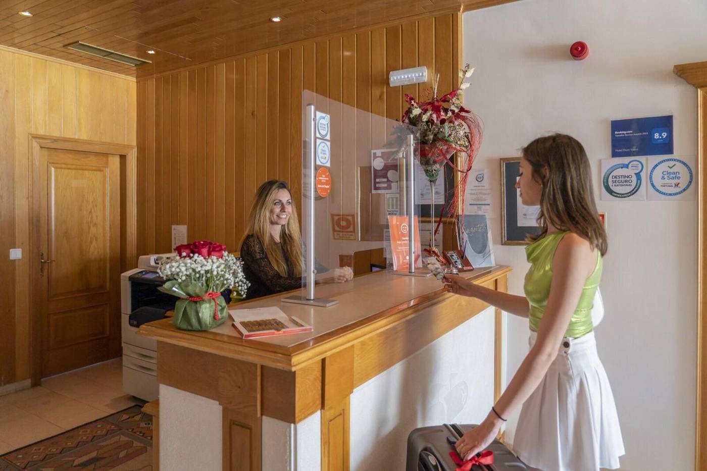 Hotel-Dom-Vasco-Lobby-21