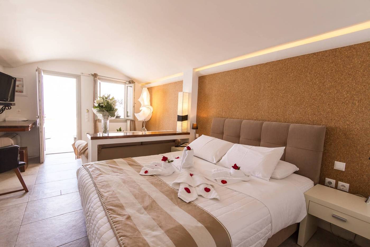 Galaxy-Suites-Room-8