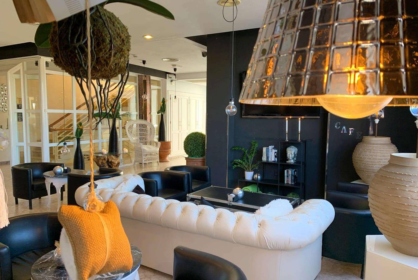 Ramada-Resort-by-Wyndham-Puerto-de-Mazarron-Lobby-55