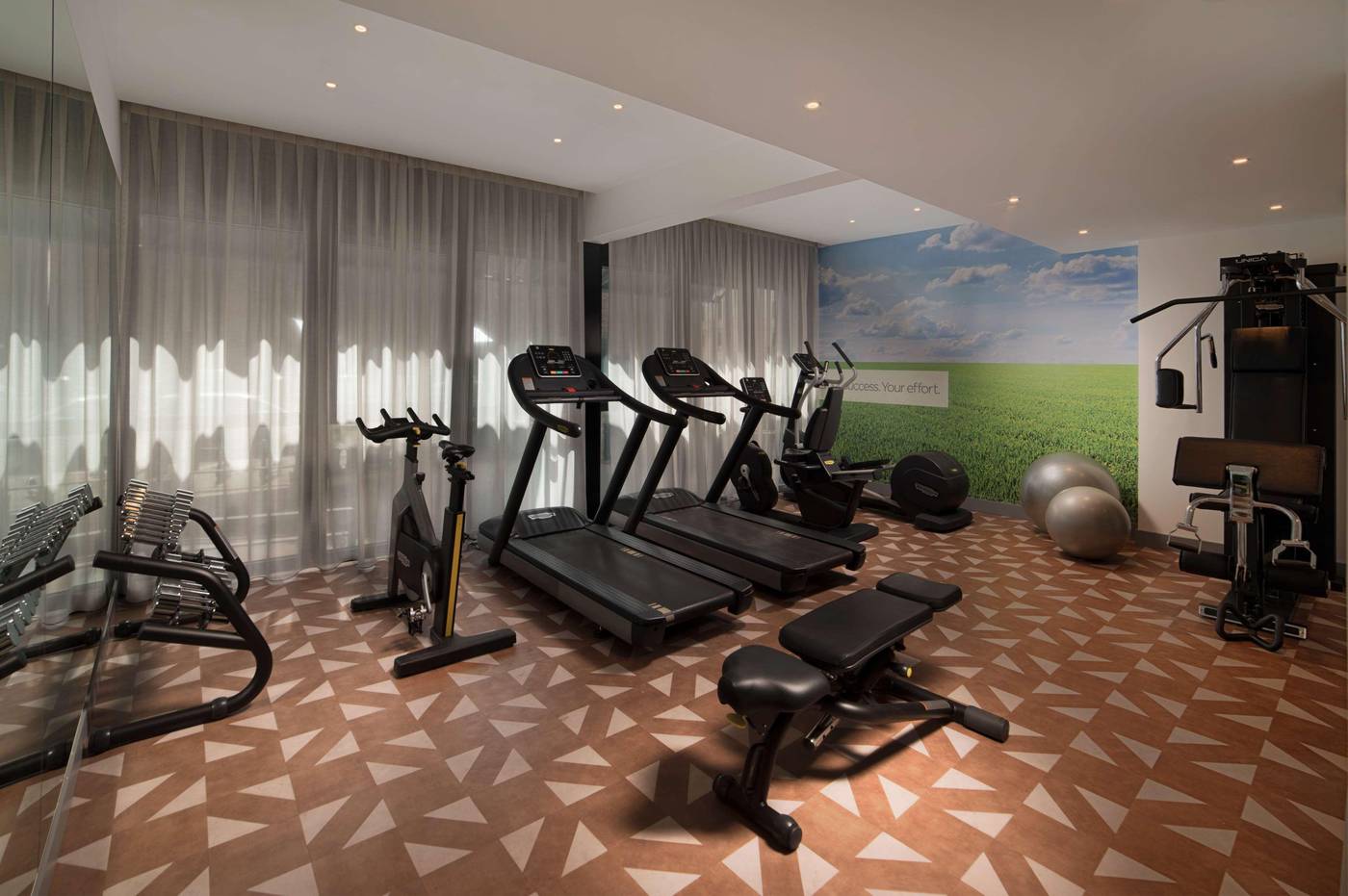 NH-Collection-Roma-Vittorio-Veneto-Sports-and-Entertainment-86