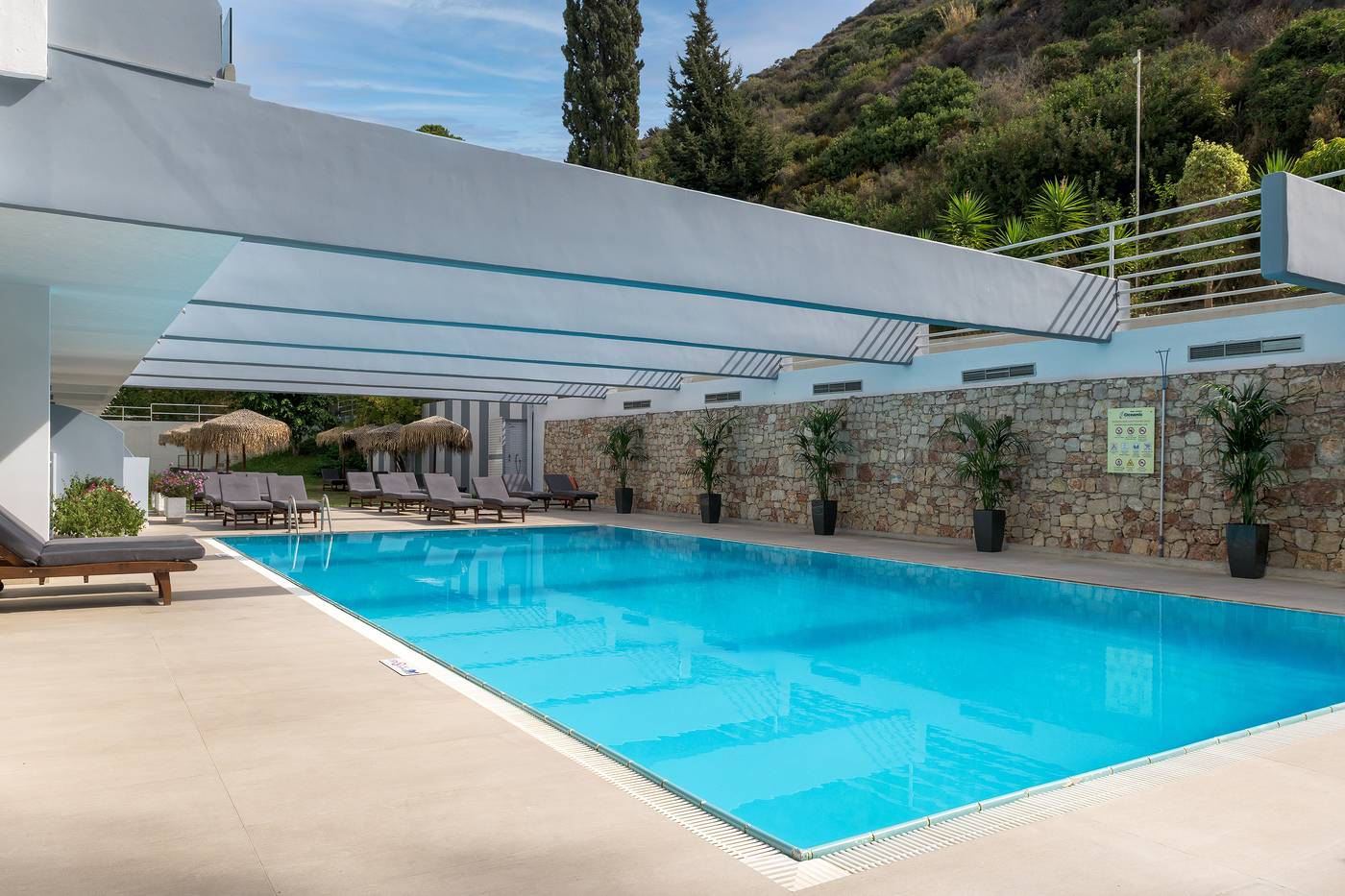 Oceanis-Beach-Hotel-Pool-20