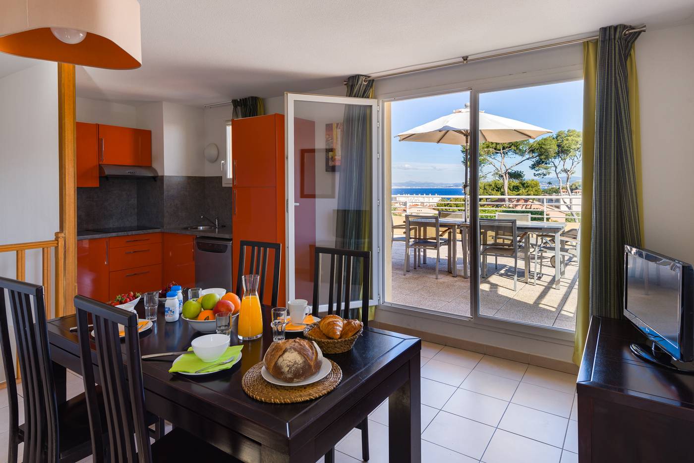Lagrange Vacances - Les Terrasses des Embiez-France-SIX FOURS LES PLAGES-Room-9