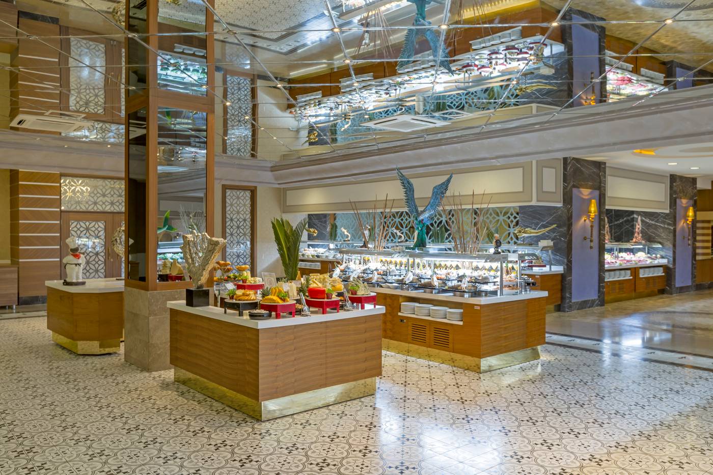 Royal-Holiday-Palace-Restaurant-44