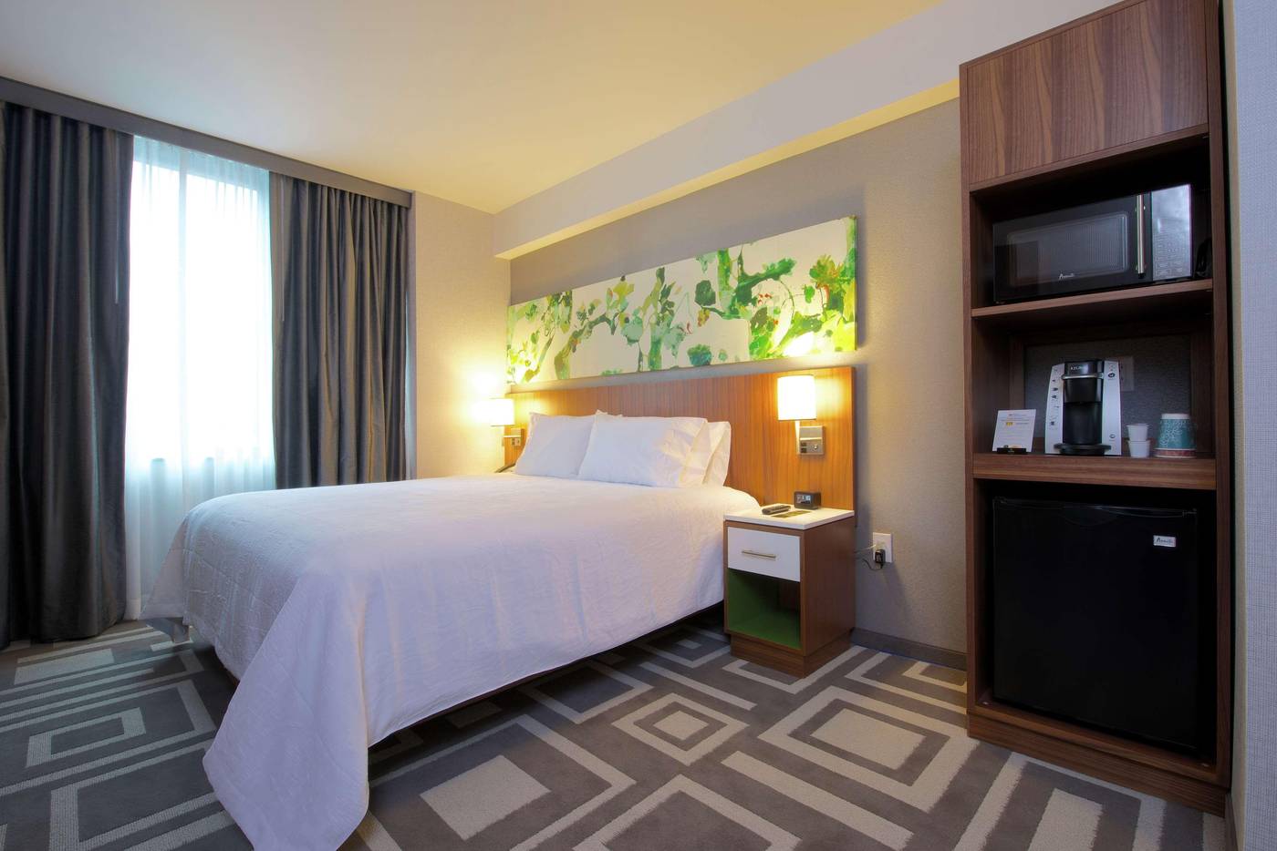 Hilton-Garden-Inn-New-York-Central-Park-South-Midt-Room-24